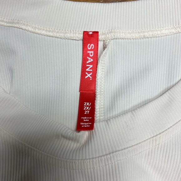 Spanx Women's Suit Yourself Ribbed Crew Neck Short Sleeve Bodysuit - Picture 5 of 5